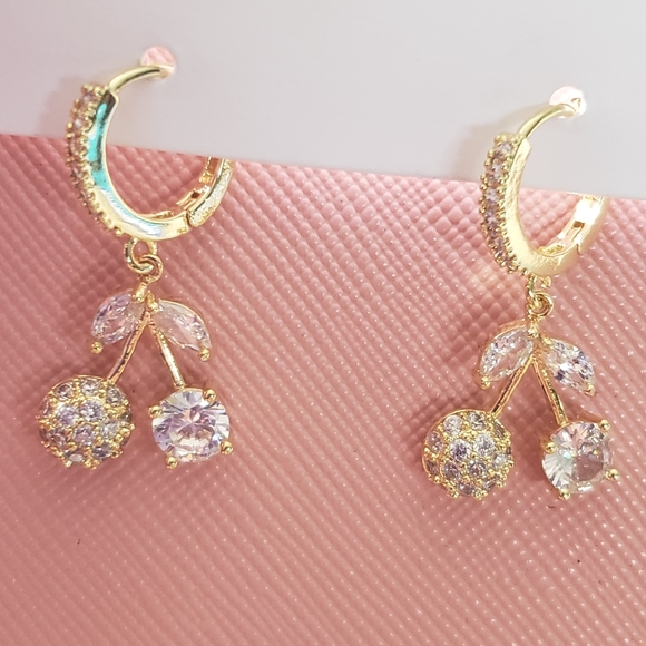 COPPER  CHERRY EARRINGS - Picture 2 of 5